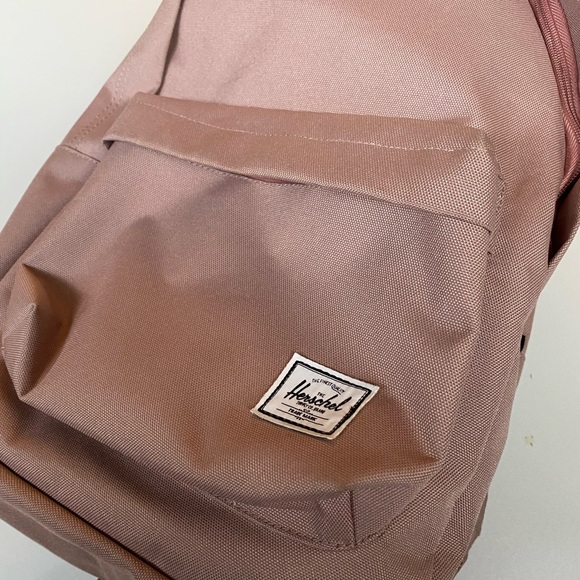 Herschel Backpack - Picture 3 of 8